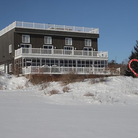 Resort Lac Ste-Marie Lac Sainte-Marie Экстерьер фото