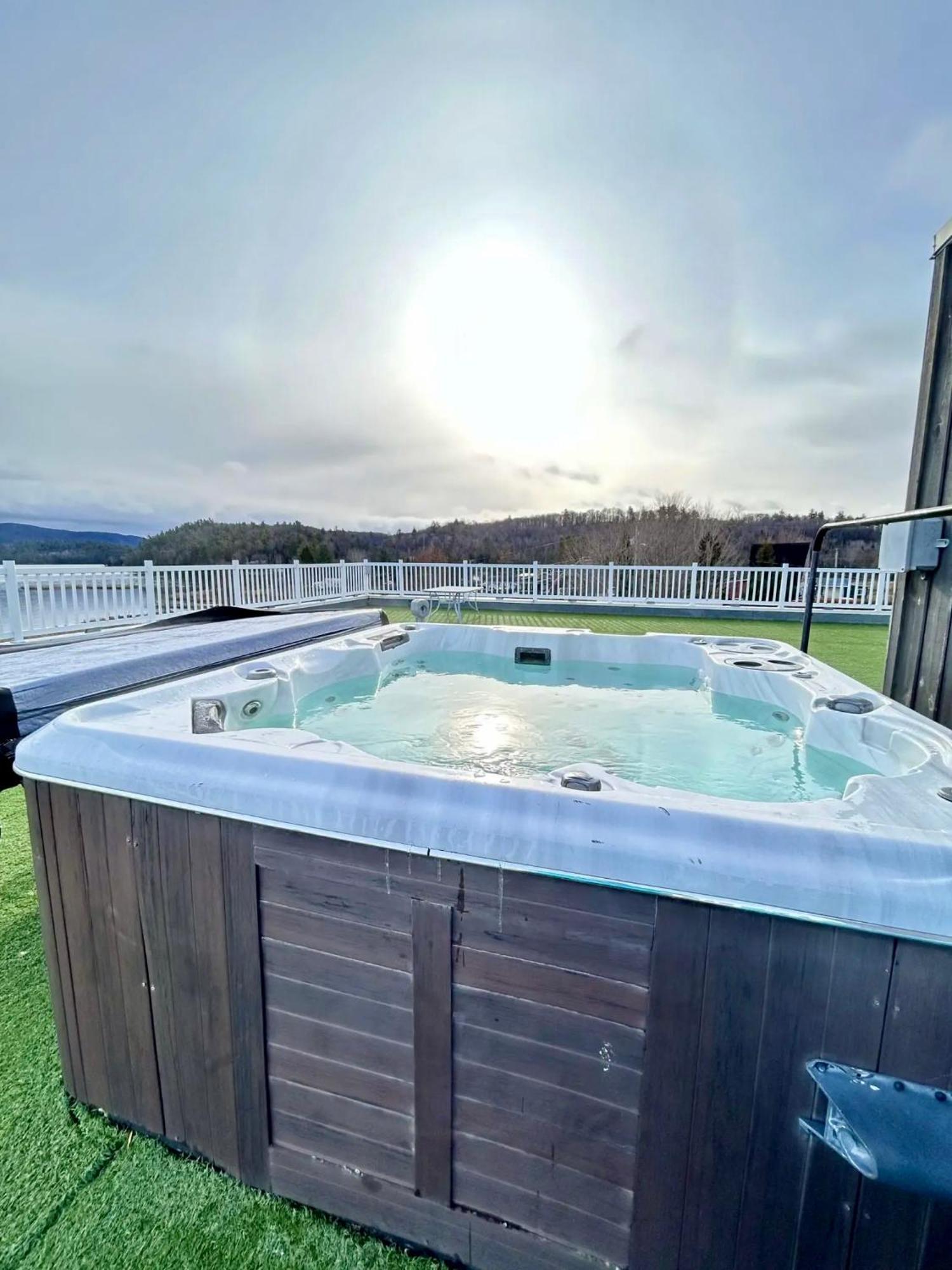 Resort Lac Ste-Marie Lac Sainte-Marie Экстерьер фото