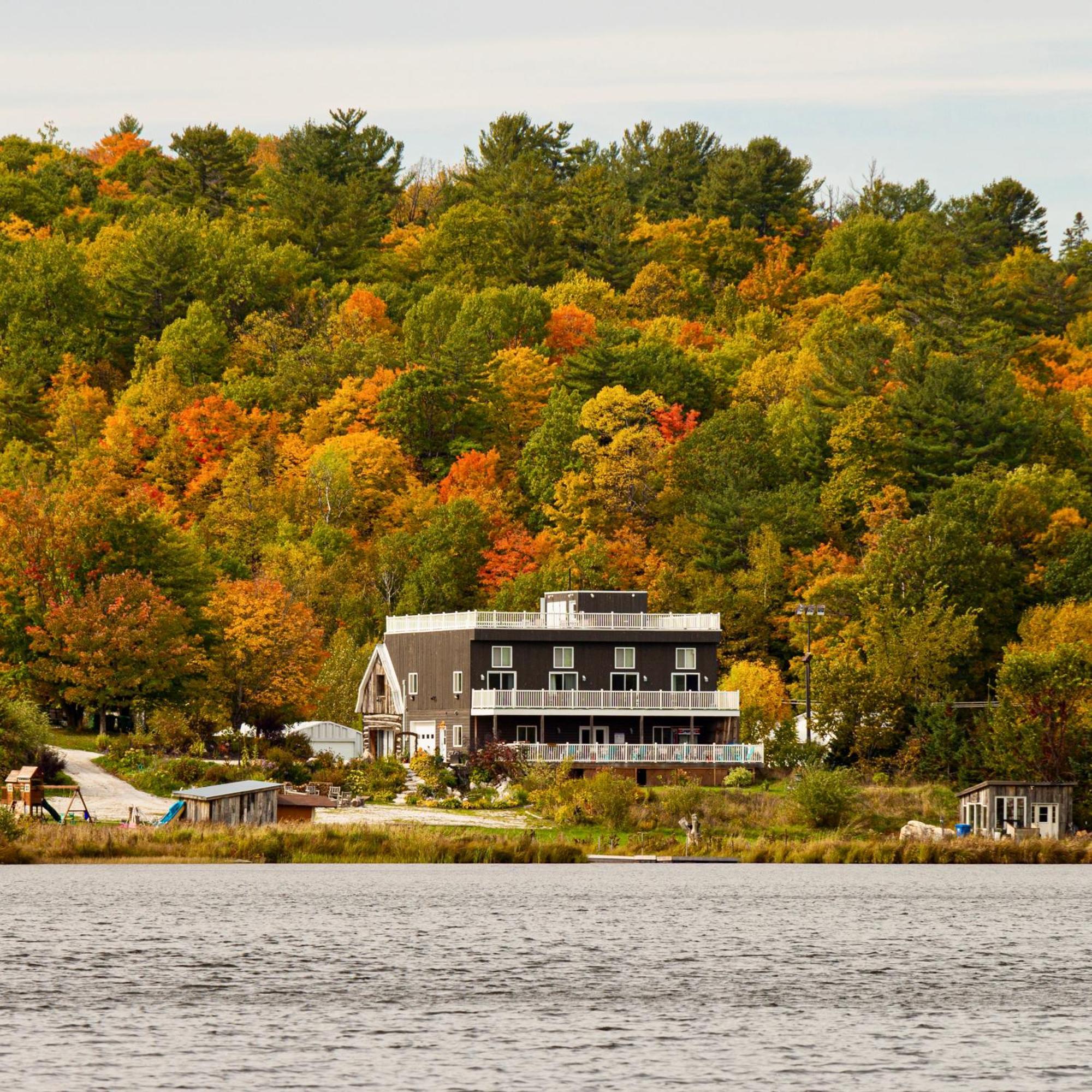 Resort Lac Ste-Marie Lac Sainte-Marie Экстерьер фото